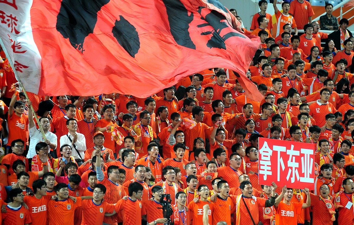 新一轮比赛中国家队获得胜利，晋级半决赛