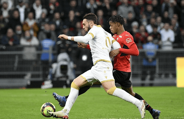 关于尼斯主场大胜，法甲降级区球队备受压力的信息